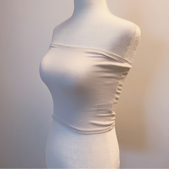 H&M basic strapless crop top. 100% new condition. - Picture 3 of 9